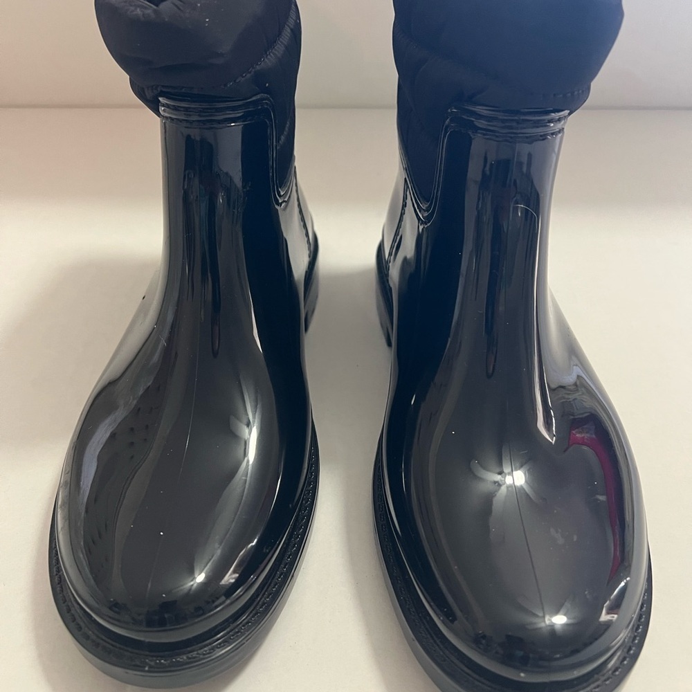 MICHAEL KORS Blakely Rain Boots - Picture 2 of 8